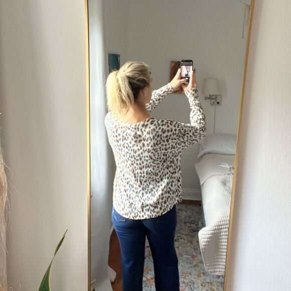 Loft Sweater Womens XL Leopard Print Cardigan V Neck - Picture 4 of 7